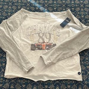 Hollister women’s size small shirt